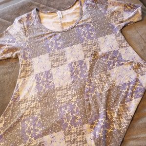 Small Lularoe Perfect T